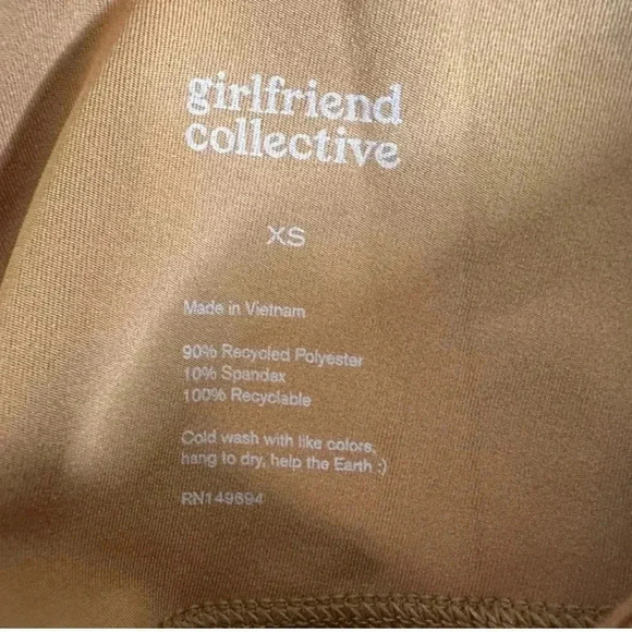 Girlfriend Collective's high-rise bike shorts size Extra small - Picture 3 of 3